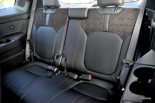 New 2026 Solar Silver Metallic Honda AWD Black Edition image 13