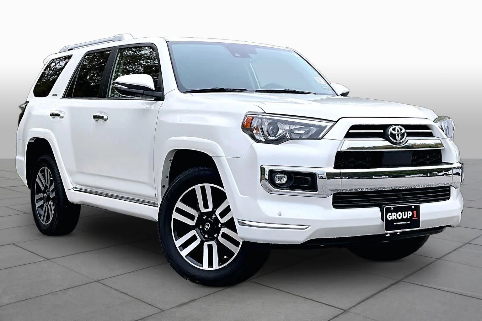 Certified Used 2023 Blizzard Pearl Toyota Limited image 3