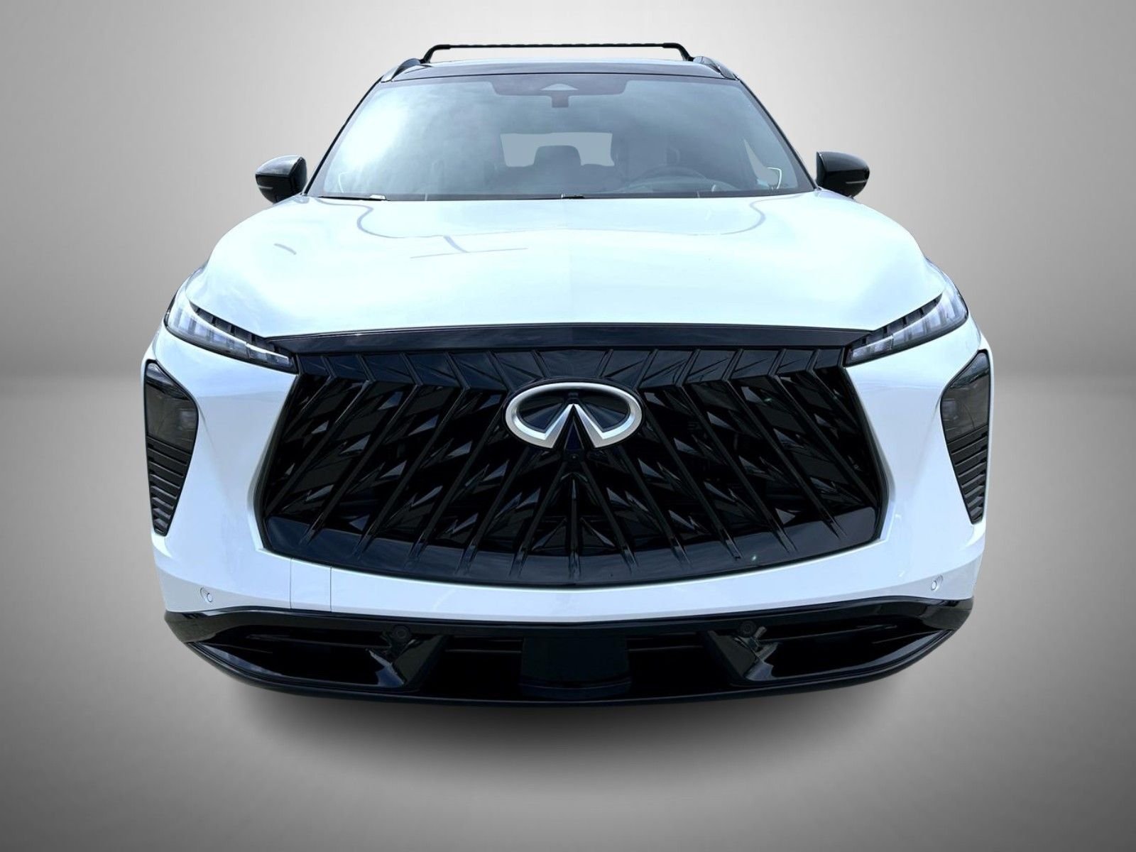 New 2027 2T RAD WHT INFINITI Autograph AWD image 2