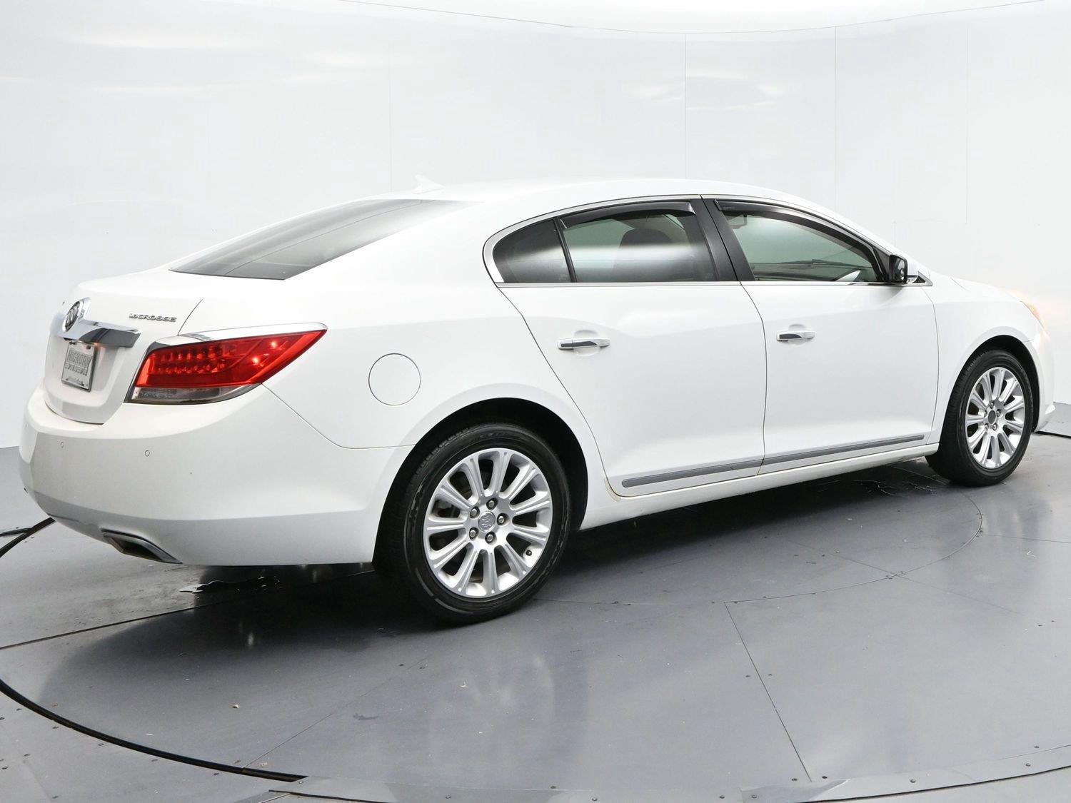 Used 2013 Summit White Buick Leather image 7