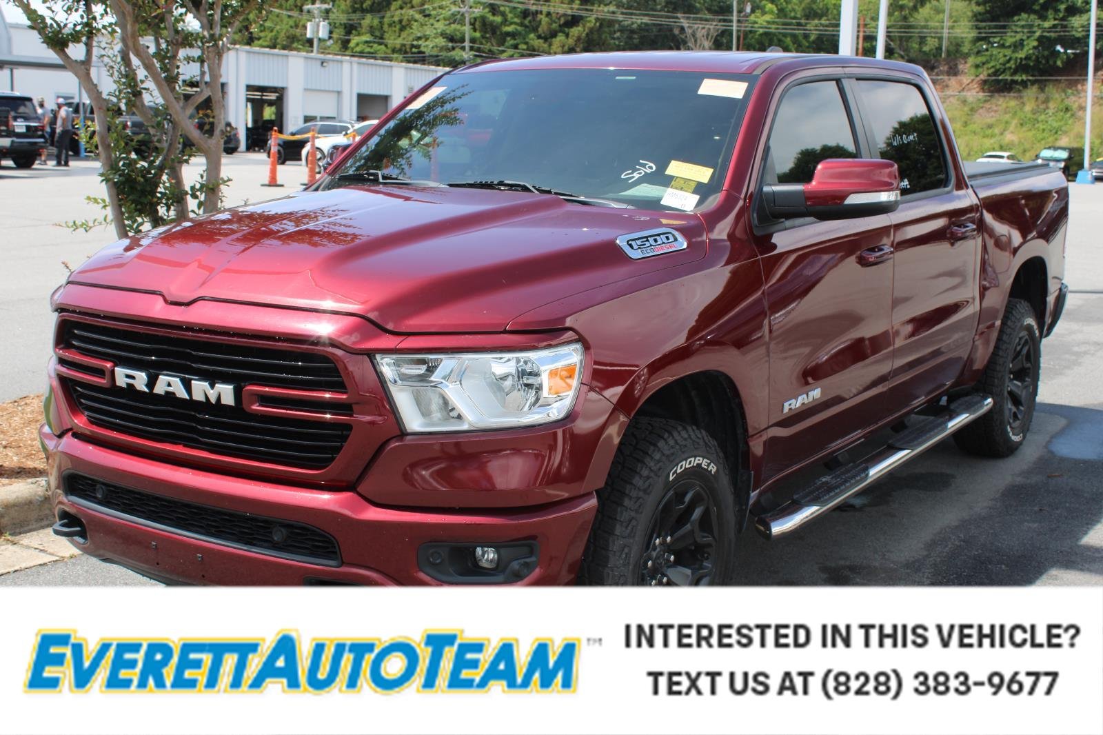 2020 RAM 1500 Big Horn/Lone Star 4x4 Crew Cab 5'7's photo