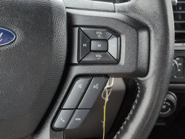 Used 2019 Blue Ford XLT image 27