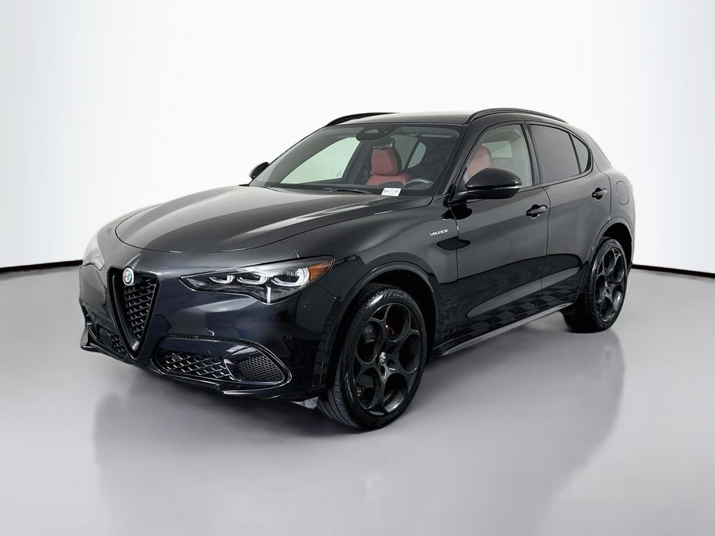 Used 2025 Black Alfa Romeo Veloce image 3