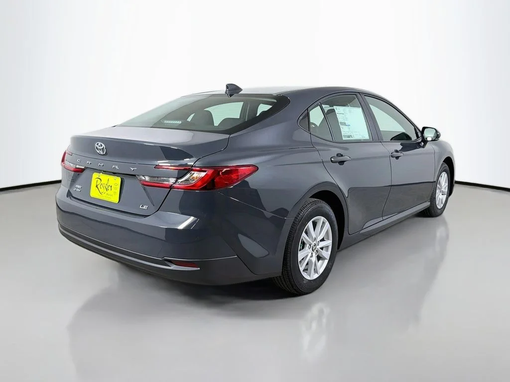 New 2026  Toyota LE image 5
