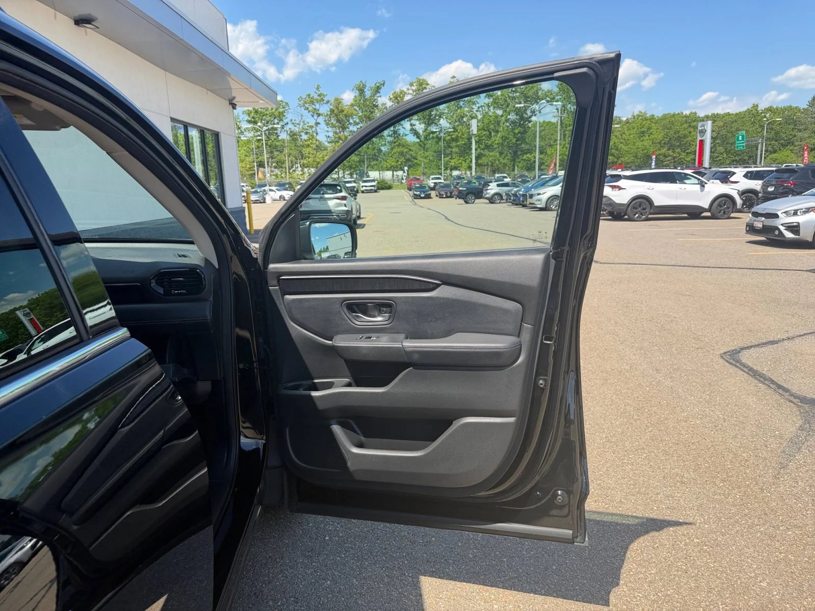 Used 2023 Black Honda Elite image 33