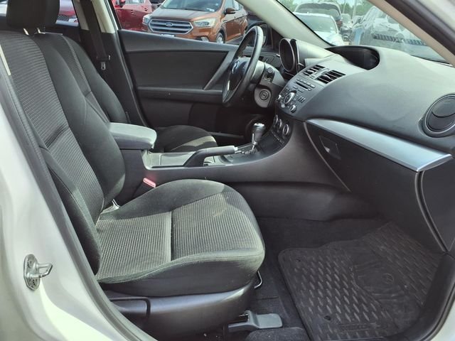 Used 2013 White Mazda i Touring image 19