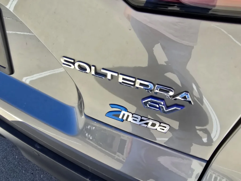 Used 2024 Smoked Carbon Subaru Premium image 12