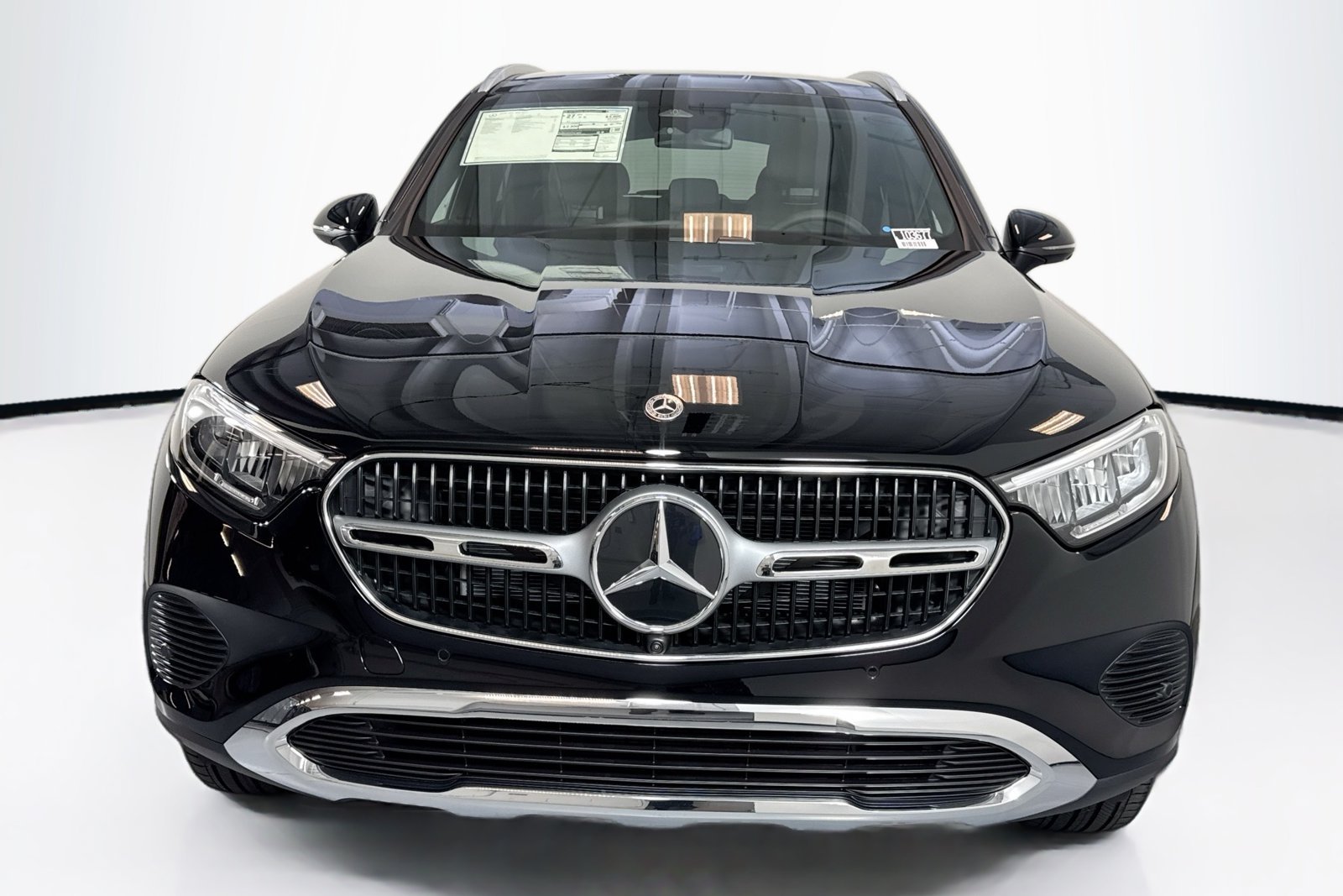 New 2026 Black Mercedes-Benz GLC 300 image 2