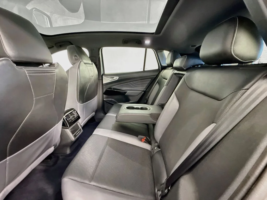 Used 2023 Gray Volkswagen Pro S image 25