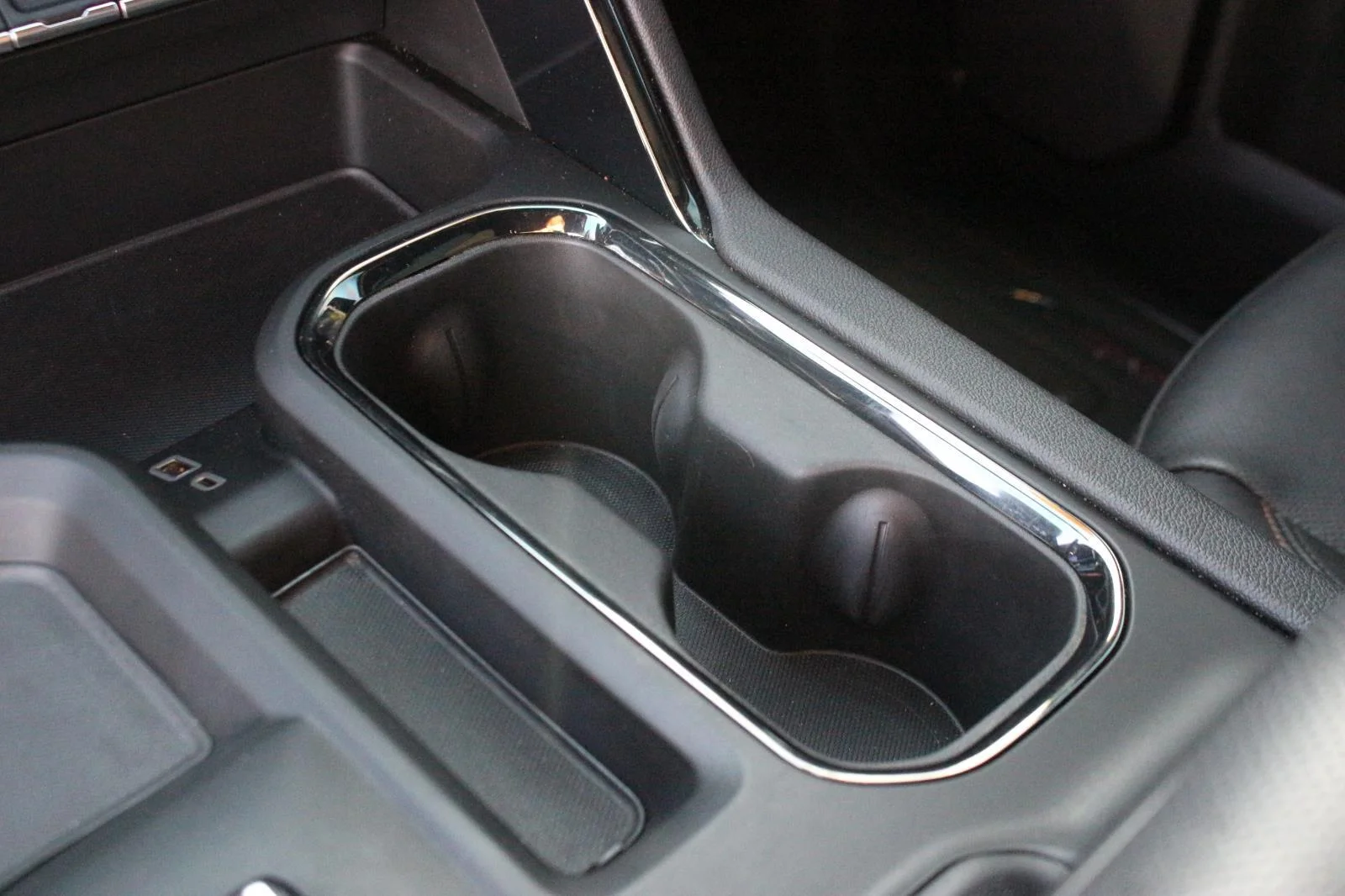 Used 2024 Onyx Black GMC AT4 image 23