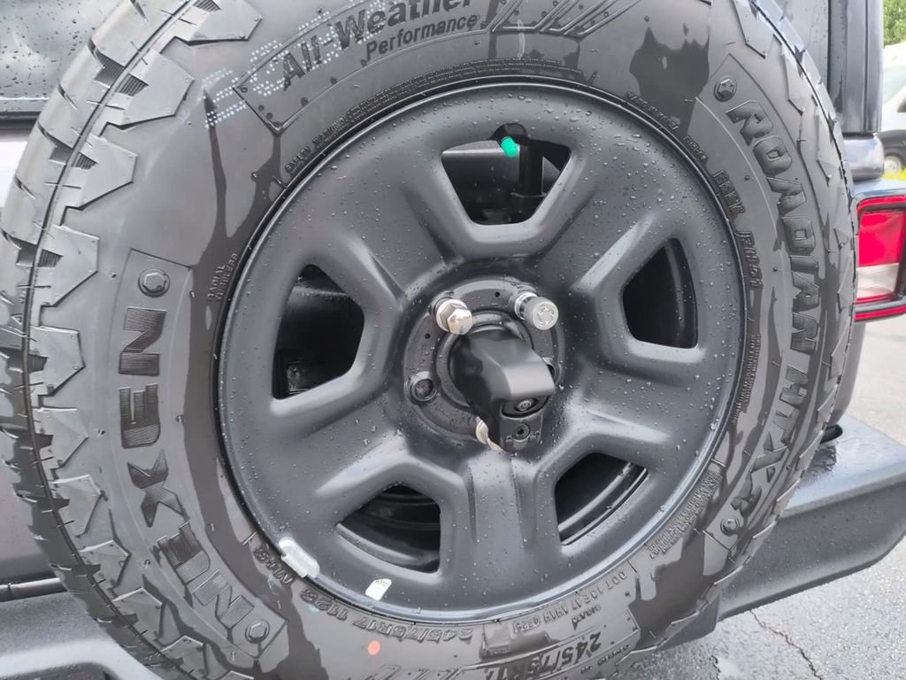 New 2026 Granite Crystal Metallic Clear-Coat Exterior Paint Jeep Sport image 7
