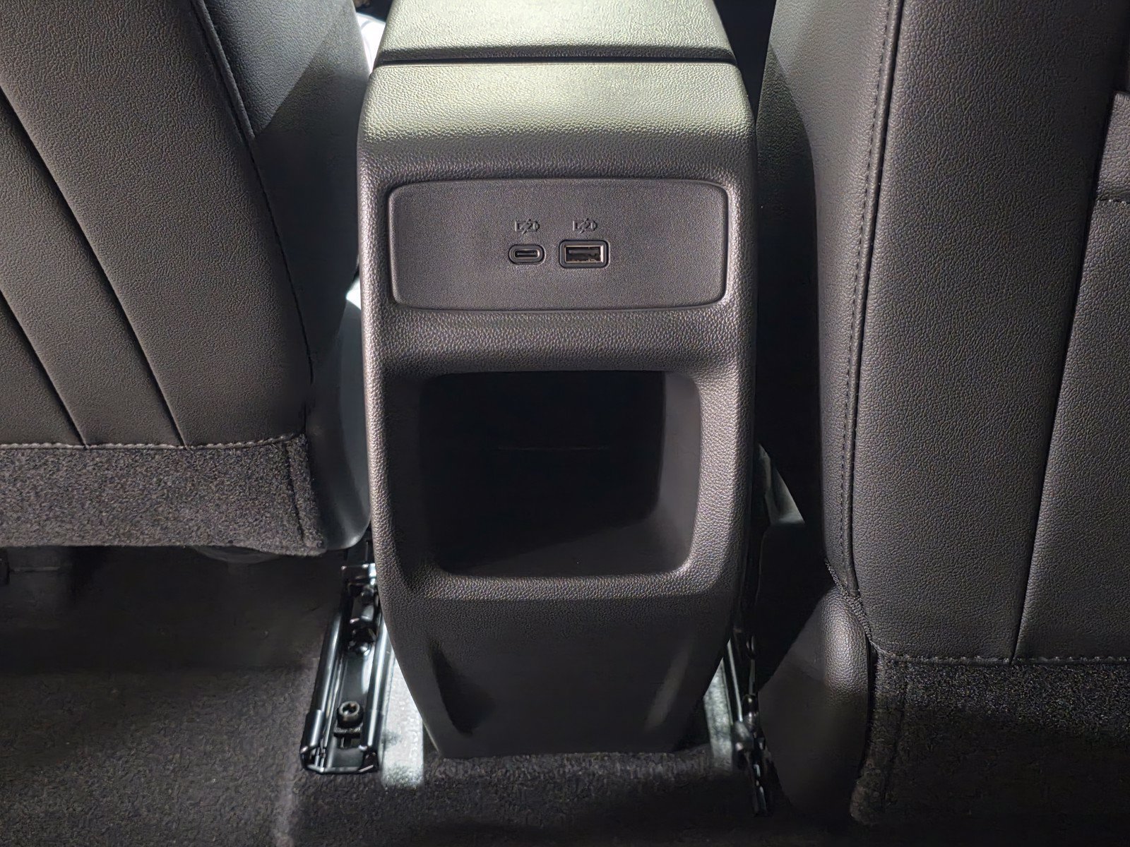 2026 Chevrolet Trax RS - Photo 16