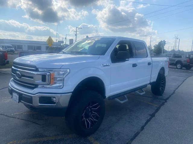 Used 2020 White Ford XLT image 1