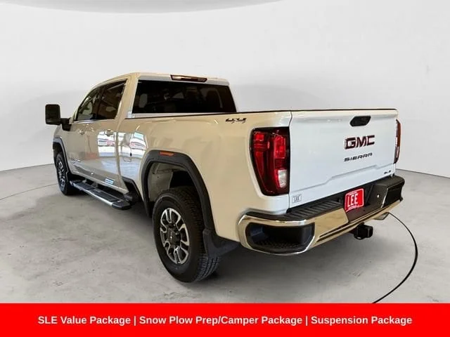 New 2026 Summit White GMC SLE image 3
