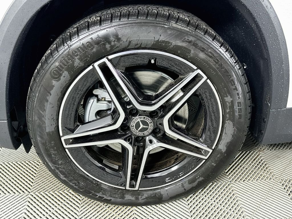New 2026 Polar White Mercedes-Benz GLA 250 image 31