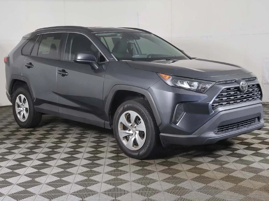 Used 2020 Gray Toyota LE image 2