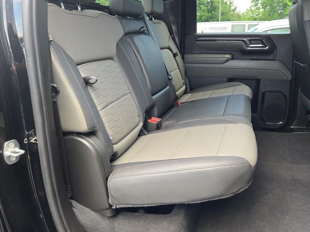 Used 2024 Black Chevrolet ZR2 image 9