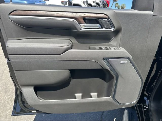2026 GMC Sierra 1500 SLT - Photo 6