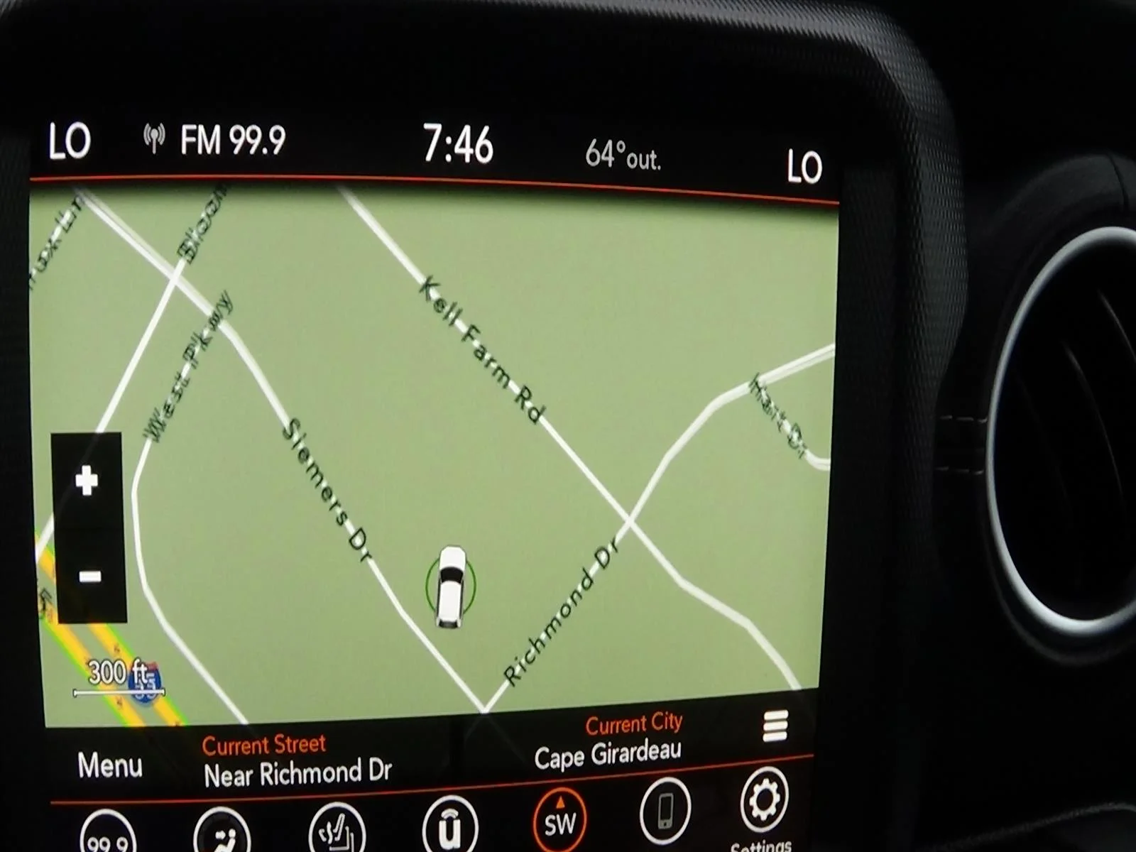 Used 2022 Black Clear Coat (px8) Jeep Overland image 33