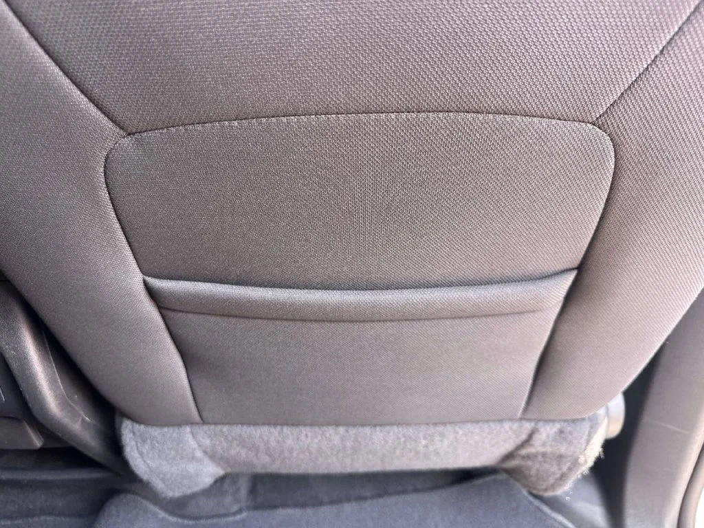 Used 2025 White GMC Elevation image 16