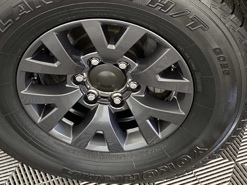Used 2022 Magnetic Gray Metallic Toyota SR5 image 26
