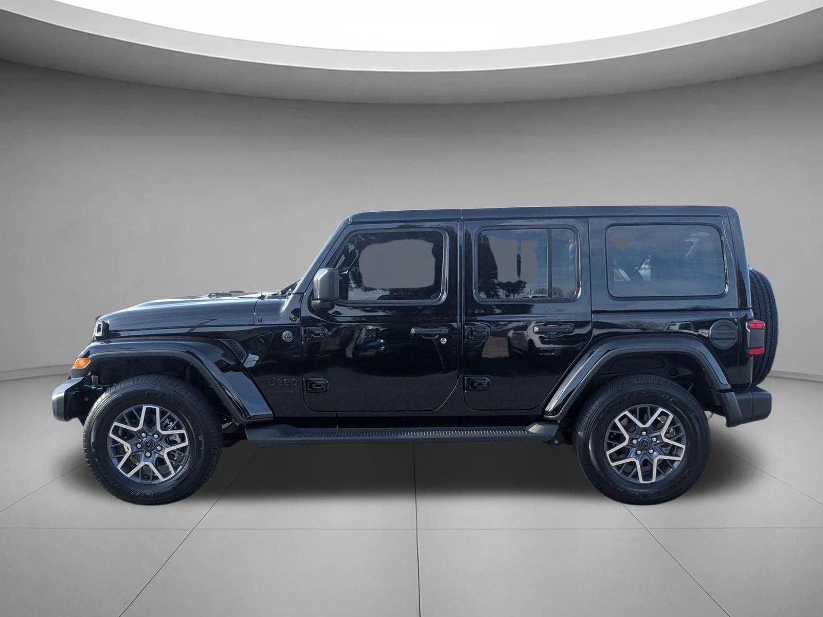 2025 Jeep Wrangler 4-Door Sahara - Photo 8