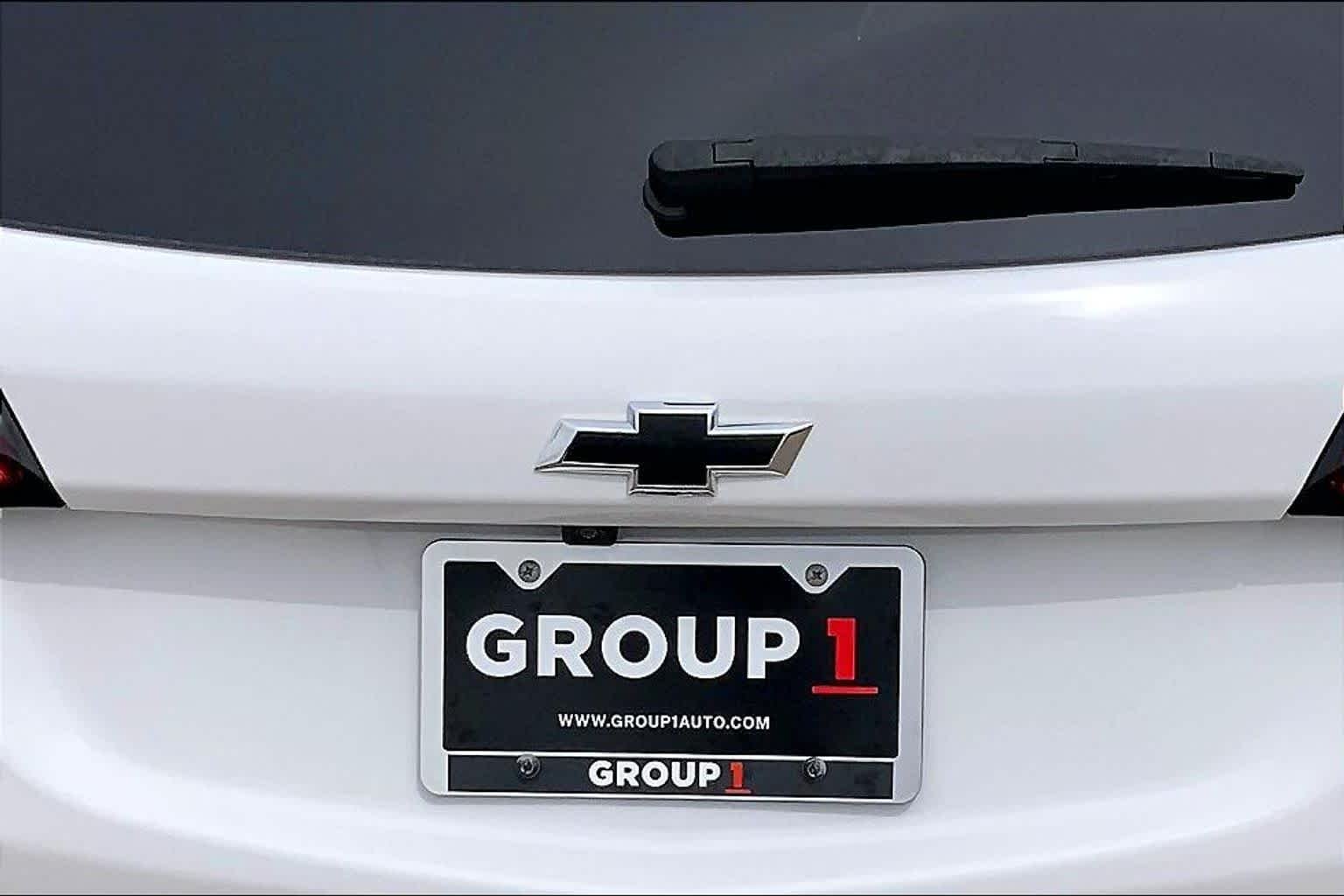 Used 2023 Summit White Chevrolet LS image 31