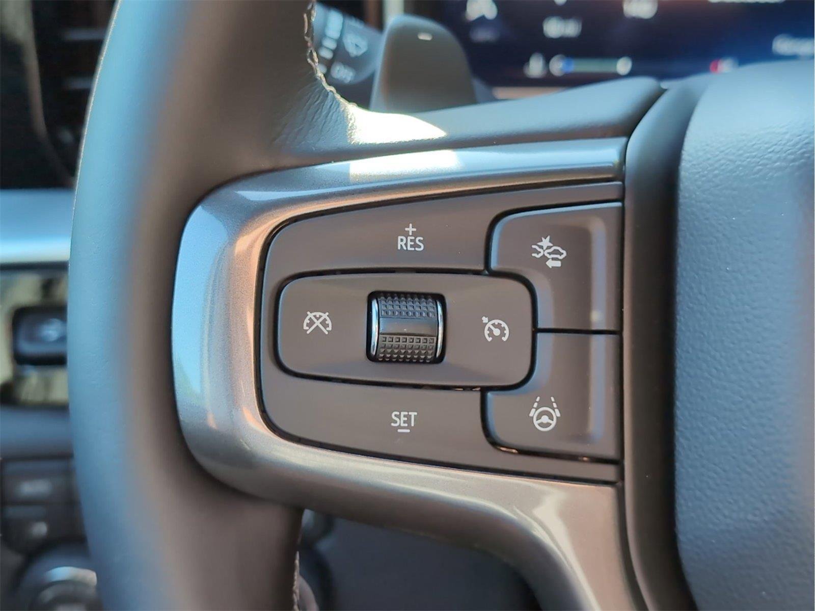 New 2026 Polar White Tricoat Chevrolet High Country image 15