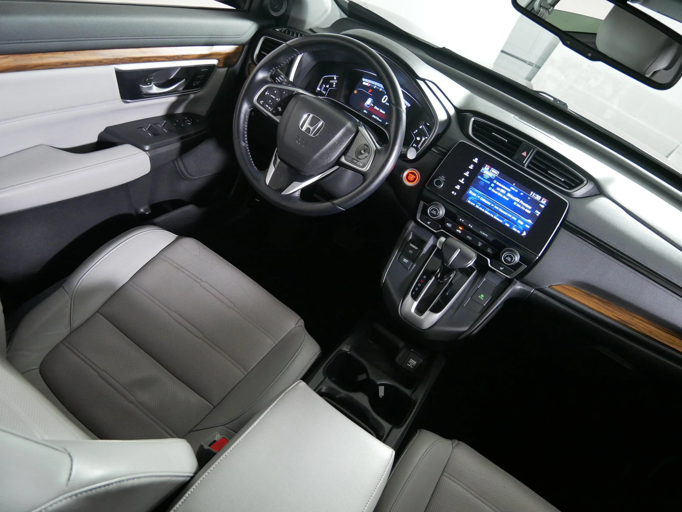 Used 2017 Gray Honda Touring image 9