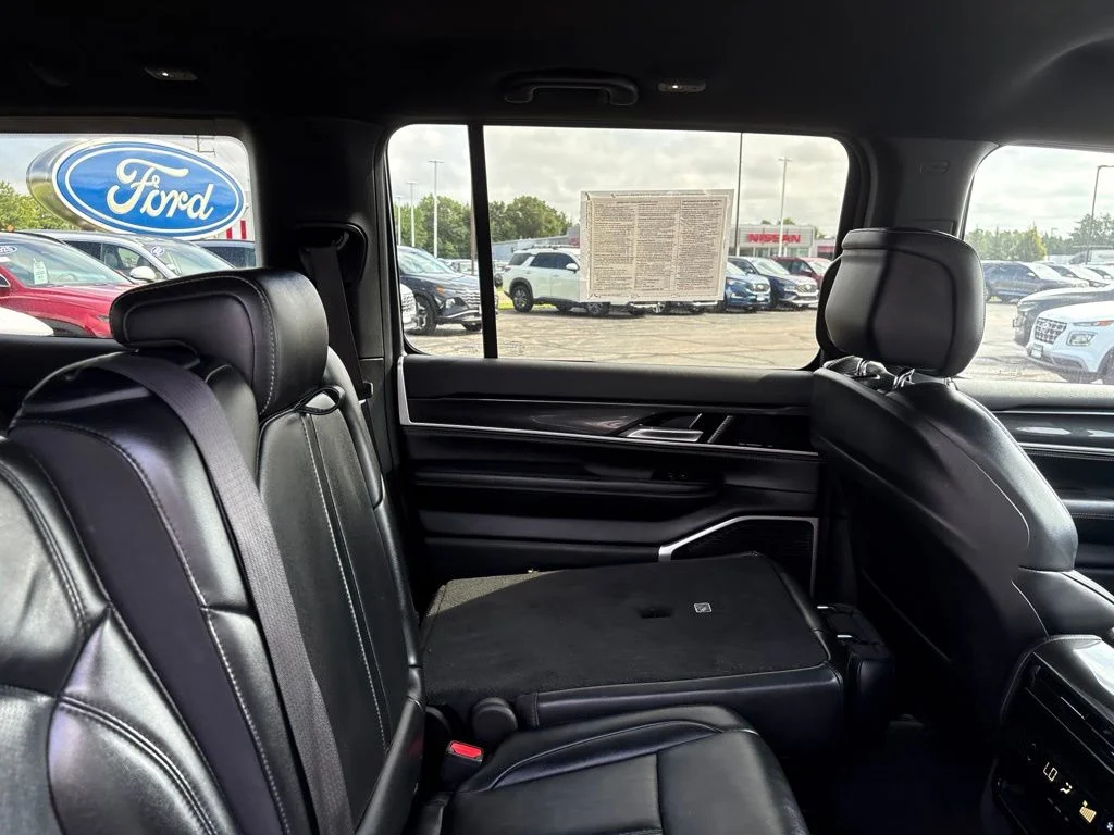 Used 2022 Bright White Clearcoat Jeep Series I image 31