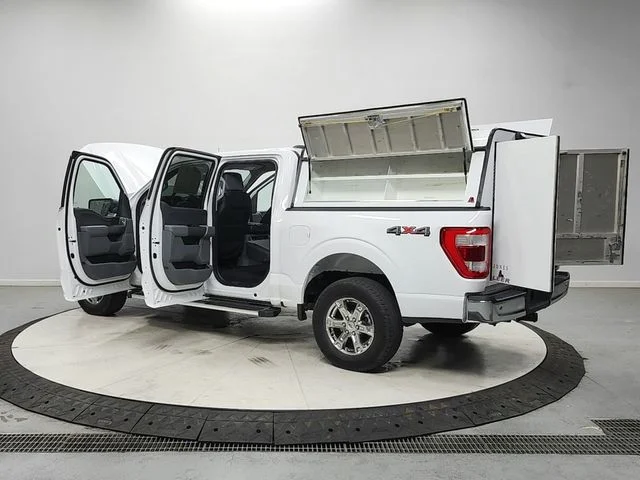 Used 2023 White Ford Lariat image 13