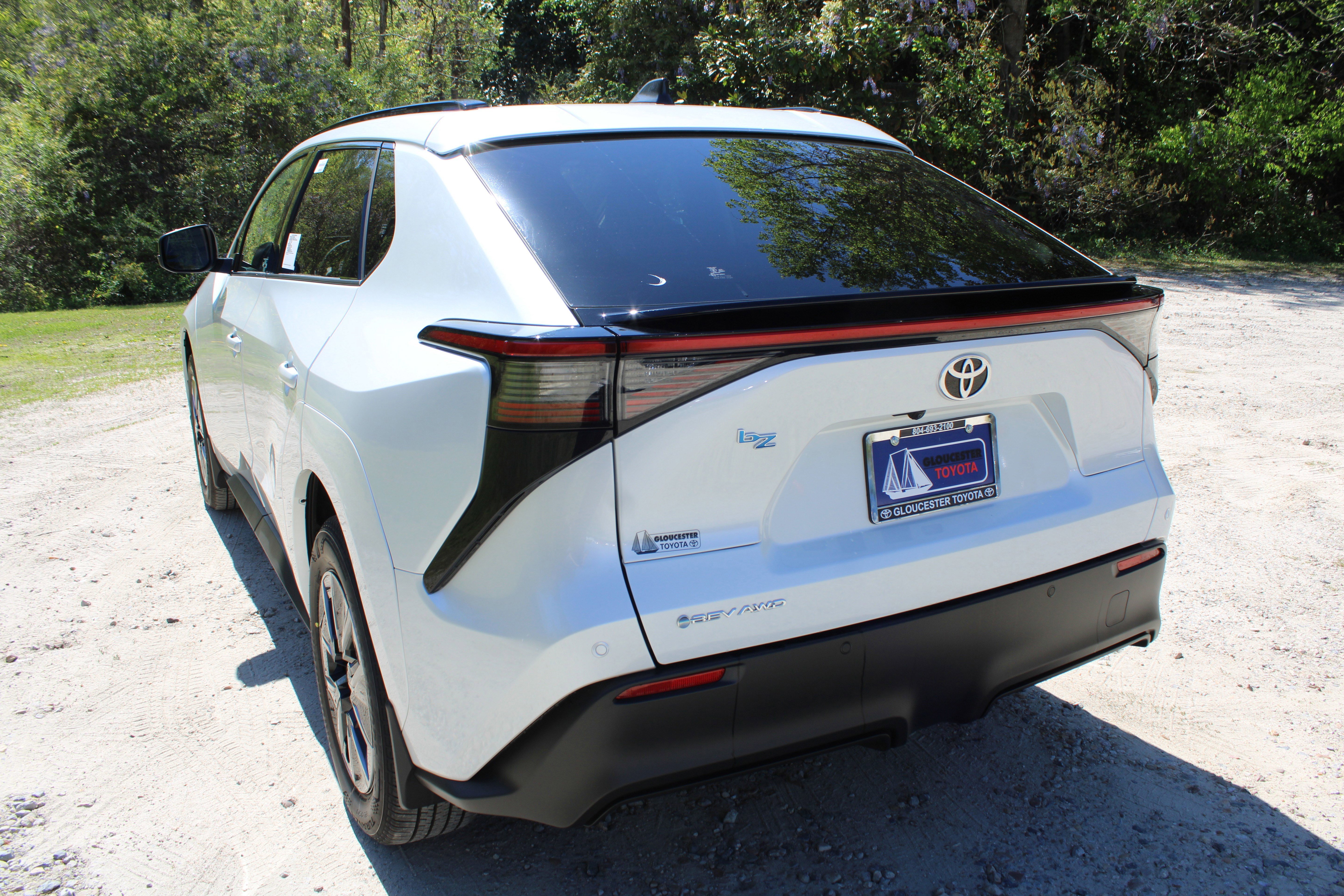 2026 Toyota bZ XLE - Photo 6