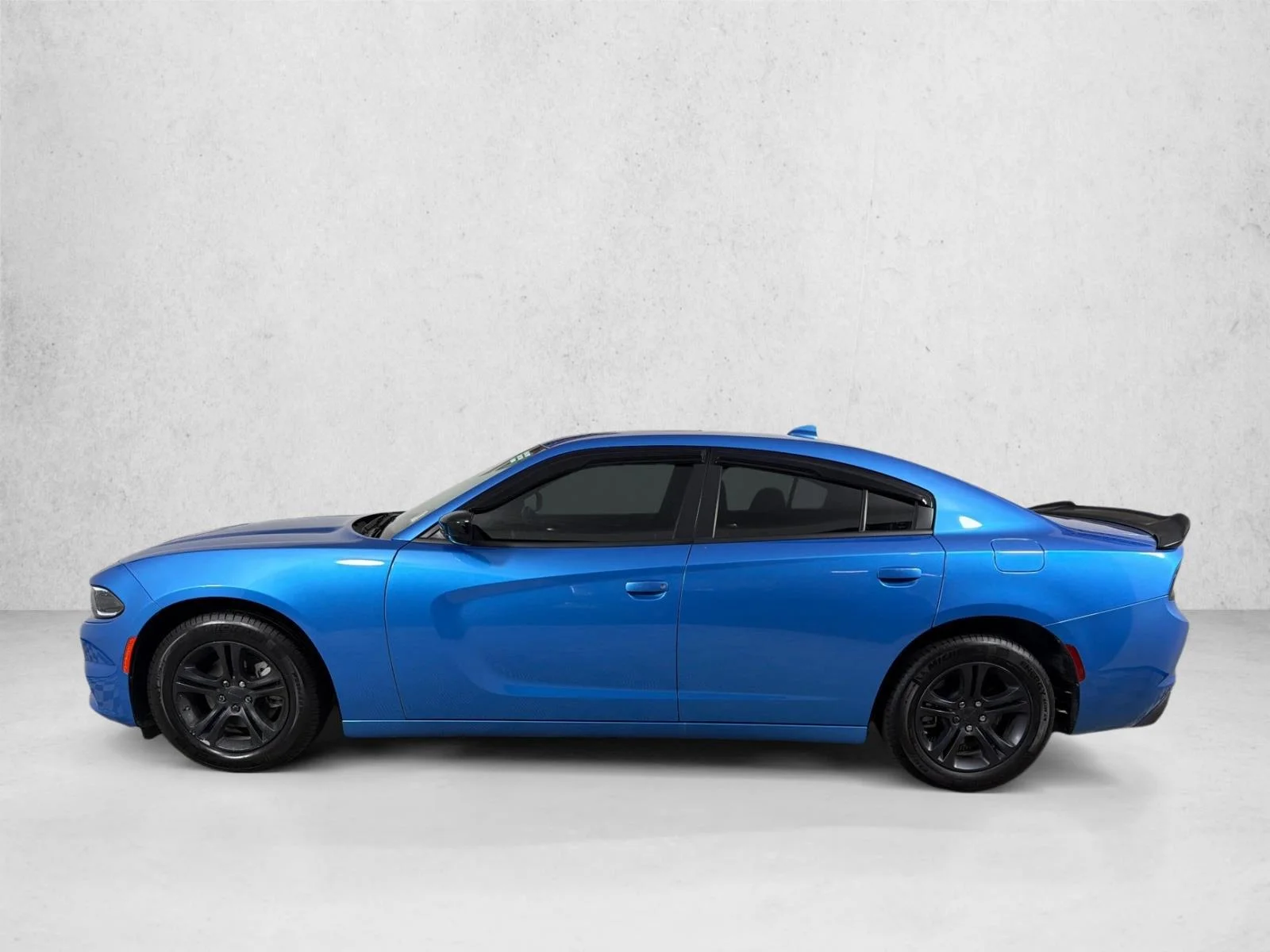 Used 2023 B5 Blue Pearlcoat Dodge SXT image 7