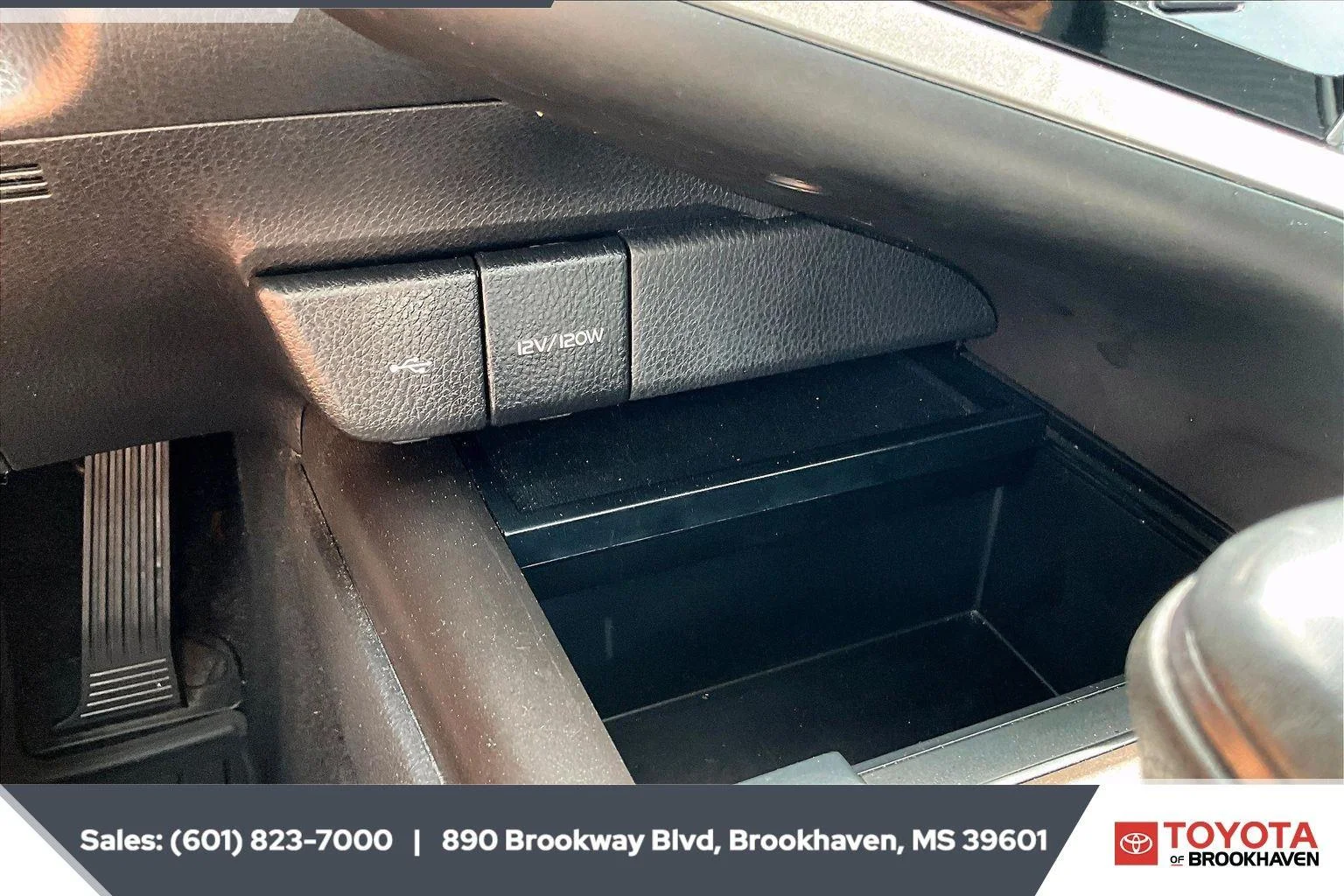 Used 2024 Reservoir Blue Toyota SE image 23