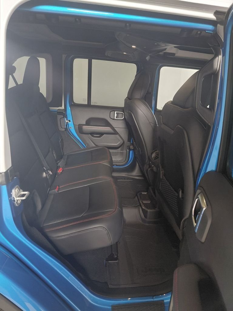 New 2026 Hydro Blue Pearlcoat Jeep Rubicon X image 17