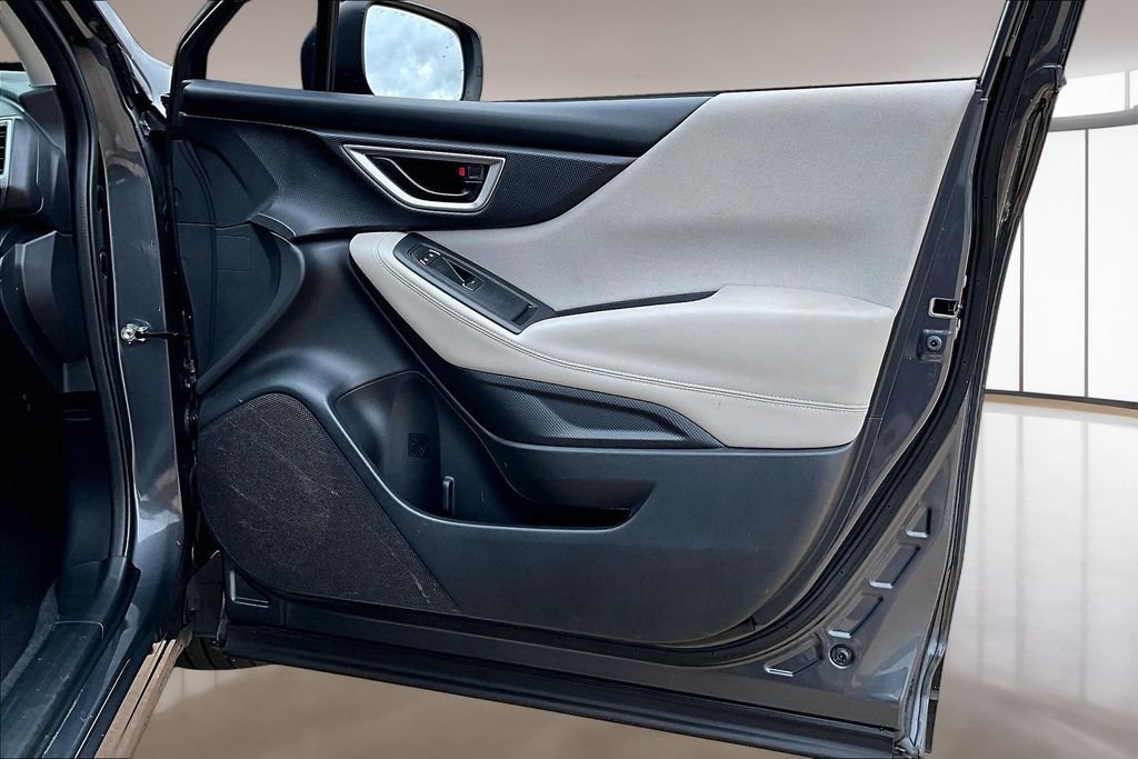Used 2023 Gray Subaru Base image 19