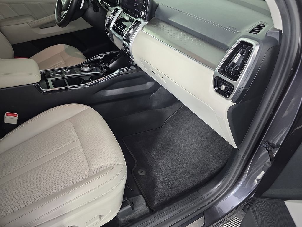 Used 2022 Gray Kia SX image 38