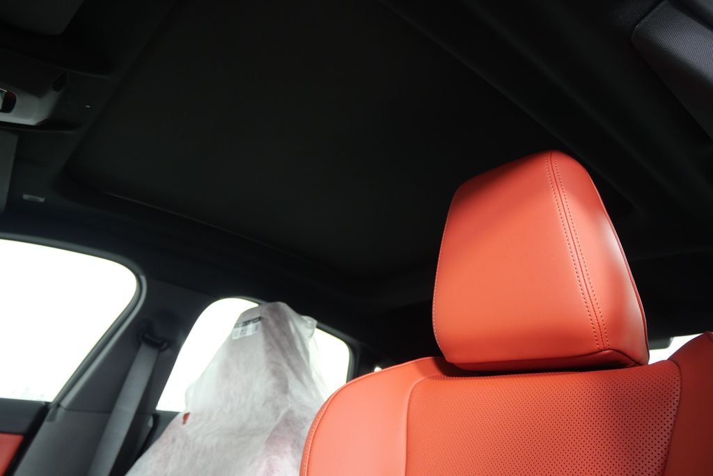 2025 BMW 2 Series M235 - Photo 11