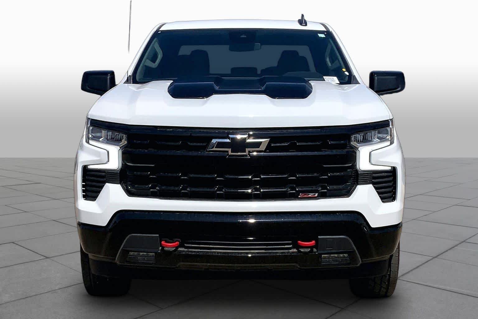 Used 2024 Summit White Chevrolet LT Trail Boss image 6