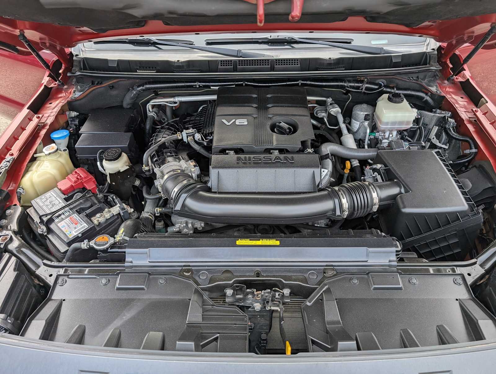 Used 2022 Cardinal Red Tricoat Nissan PRO-4X image 15