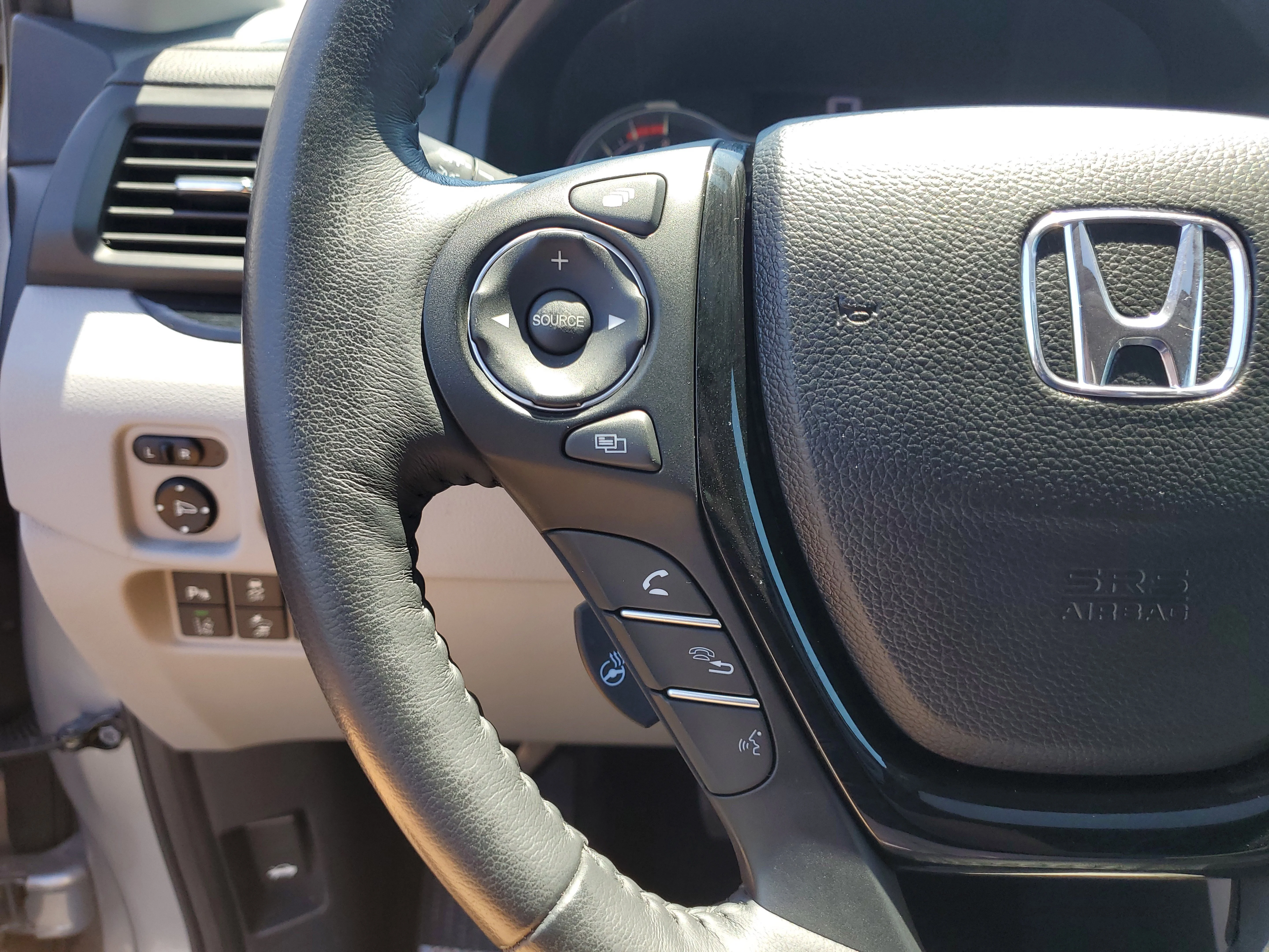 Used 2018  Honda RTL-E image 22