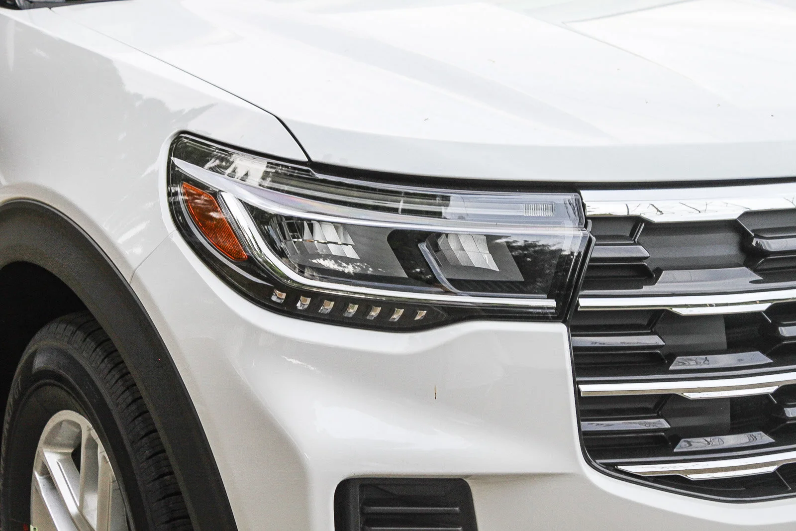 New 2026 Star White Metallic Tri-Coat Ford Active image 4
