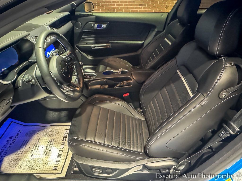 2023 FORD MUSTANG - Image 12