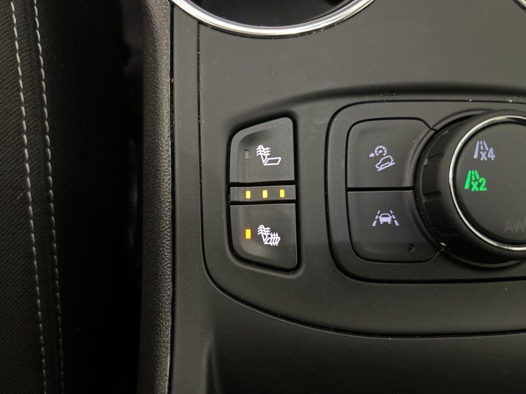 Used 2023 Summit White GMC SLE image 24