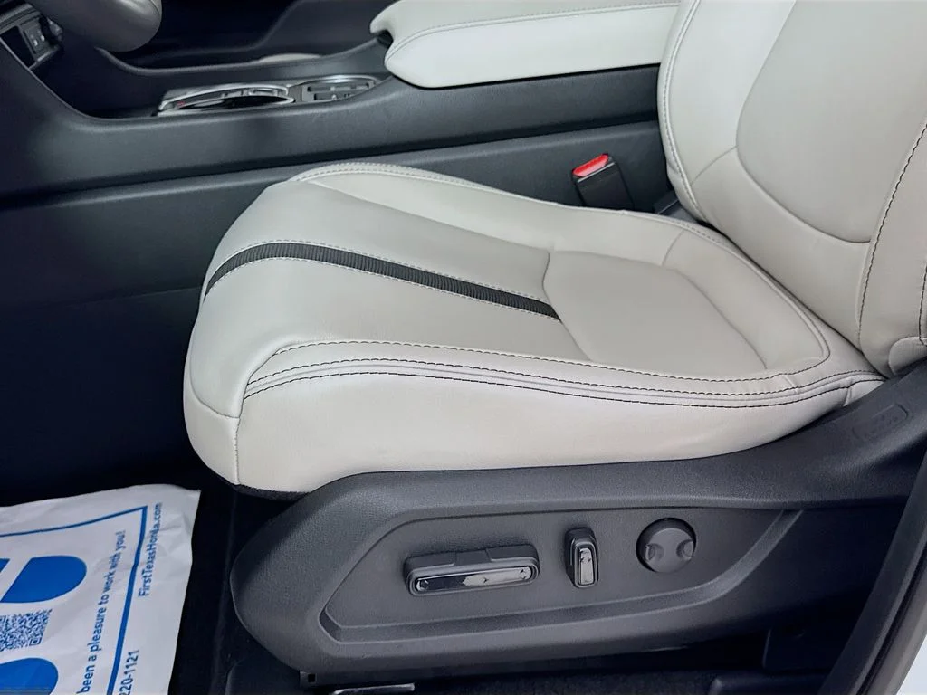 New 2026 Platinum White Pearl Honda EX-L image 27