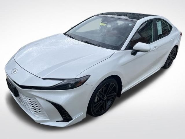 Used 2025 Pearl Toyota XSE image 4
