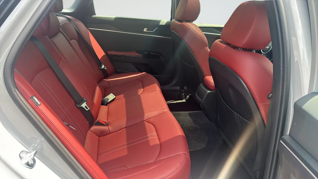 2025 Kia K5 GT-Line - Photo 21