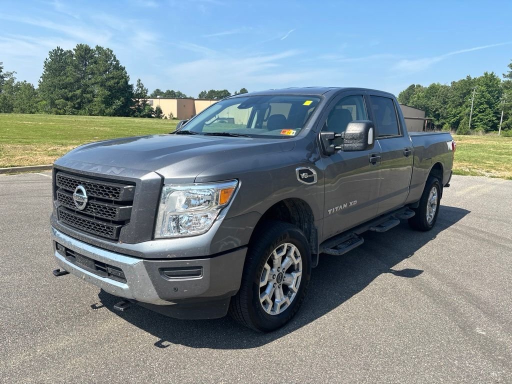 Used 2024 Gray Nissan SV image 3
