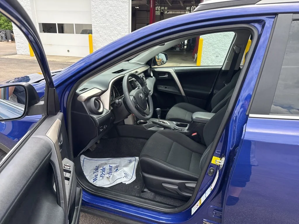 Used 2015 Blue Crush Metallic Toyota XLE image 12