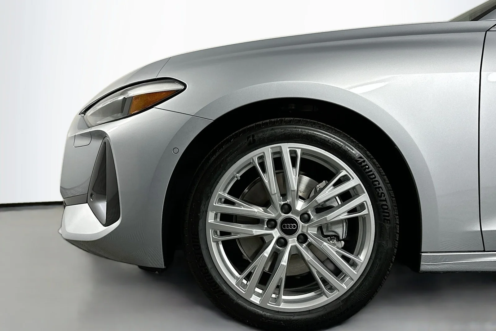 New 2026 Floret Silver Metallic Audi Premium image 11